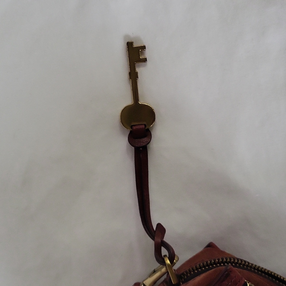 Fossil Campbell Leather Crossbody Bag - Picture 8 of 11